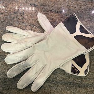 Dooney and Bourne leather driving gloves